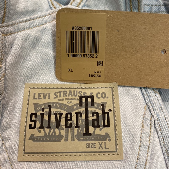 Levi's SilverTab Light Denim Wide Straight Leg Overalls Bibs 90s Style Sz XL NWT - Picture 13 of 13